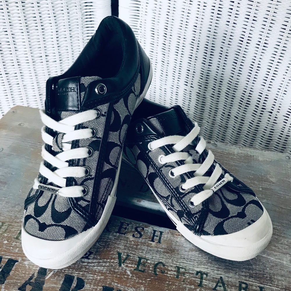 Like NEW! Size 7 COACH tennis shoes